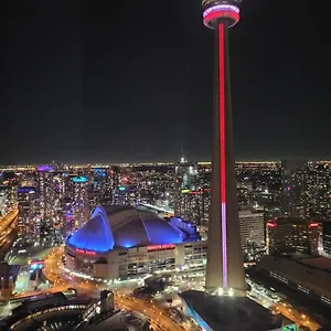 Two Bd Cn Tower And Ontario View Apartment Toronto