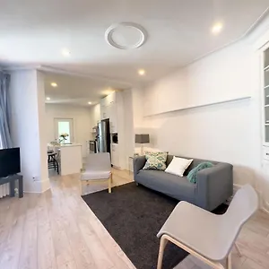Big Beautiful 3-bedr Only 2min To Metro Villamaria Apartment