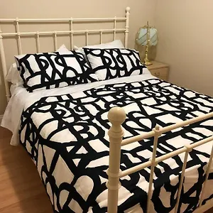 Modern Private Close To Everything Apartment