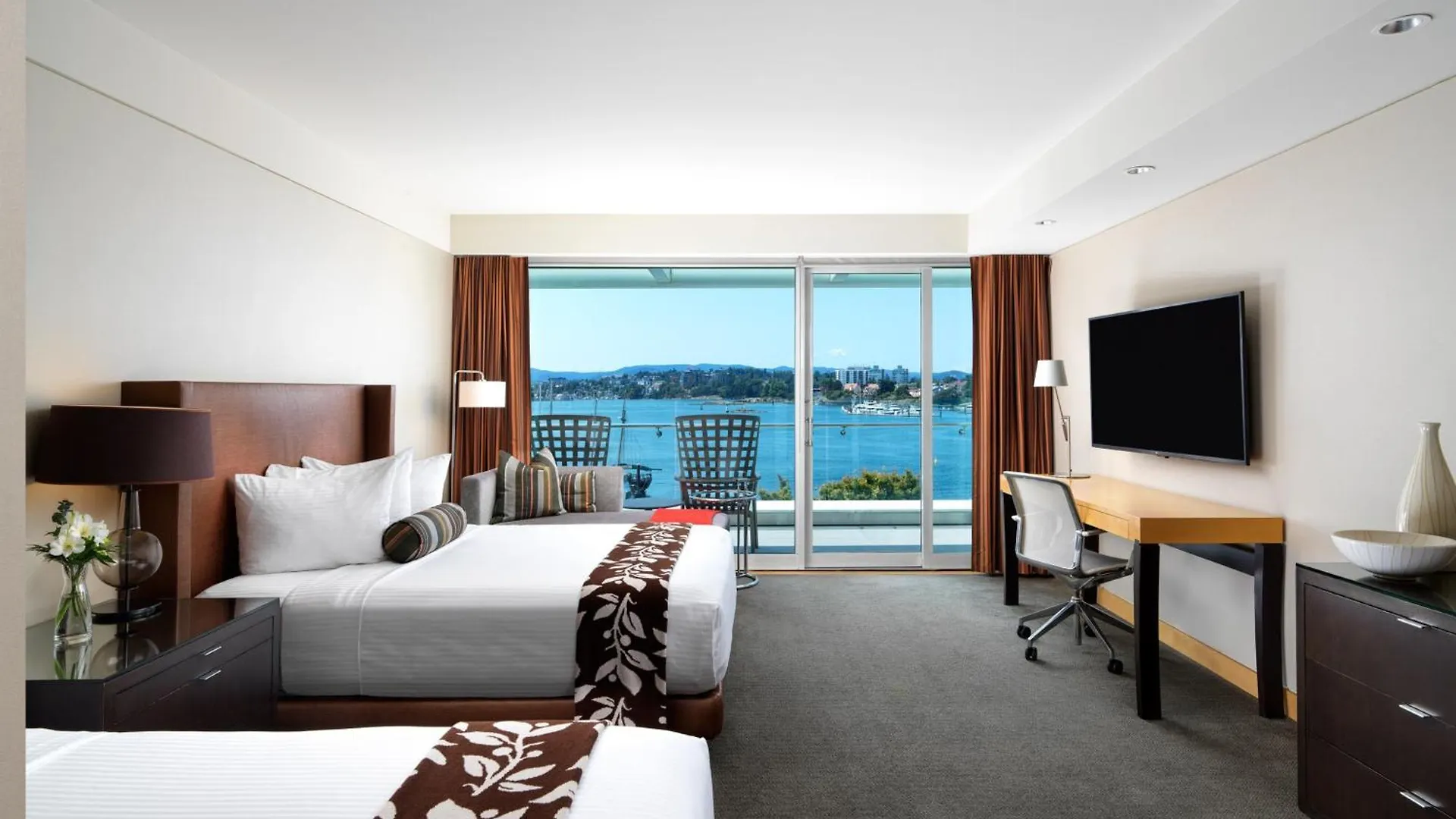 Inn At Laurel Point Victoria Hotel